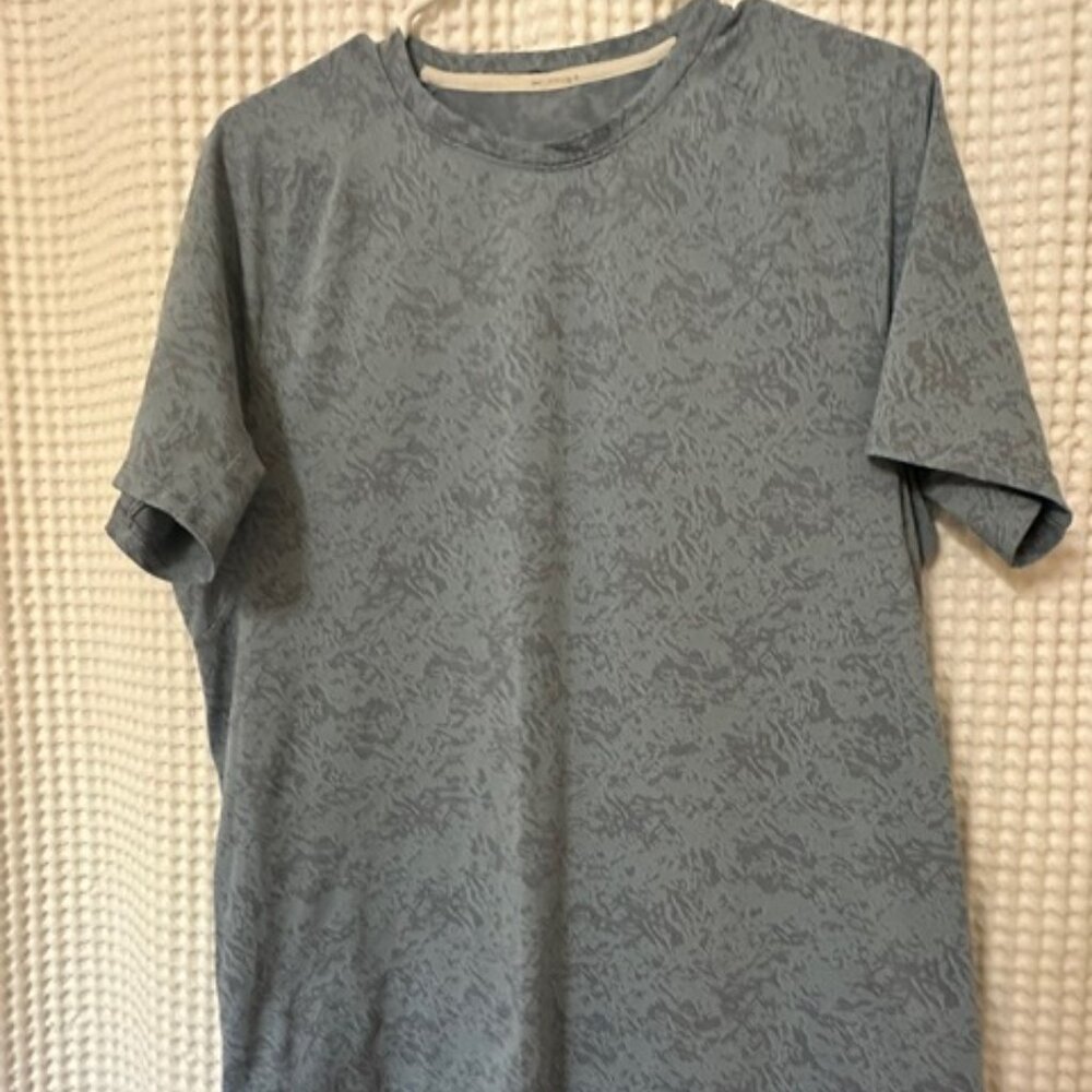 Metal Vent Tech Short-Sleeve Shirt